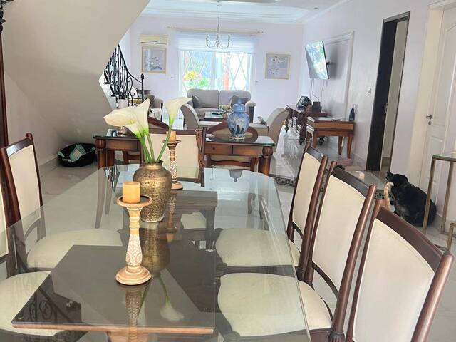 Casa para Venda em São José dos Campos - 4