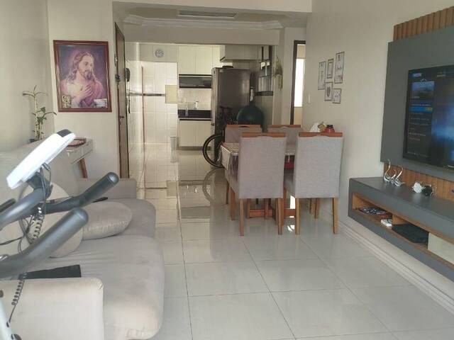 Apartamento para Venda em São José dos Campos - 3